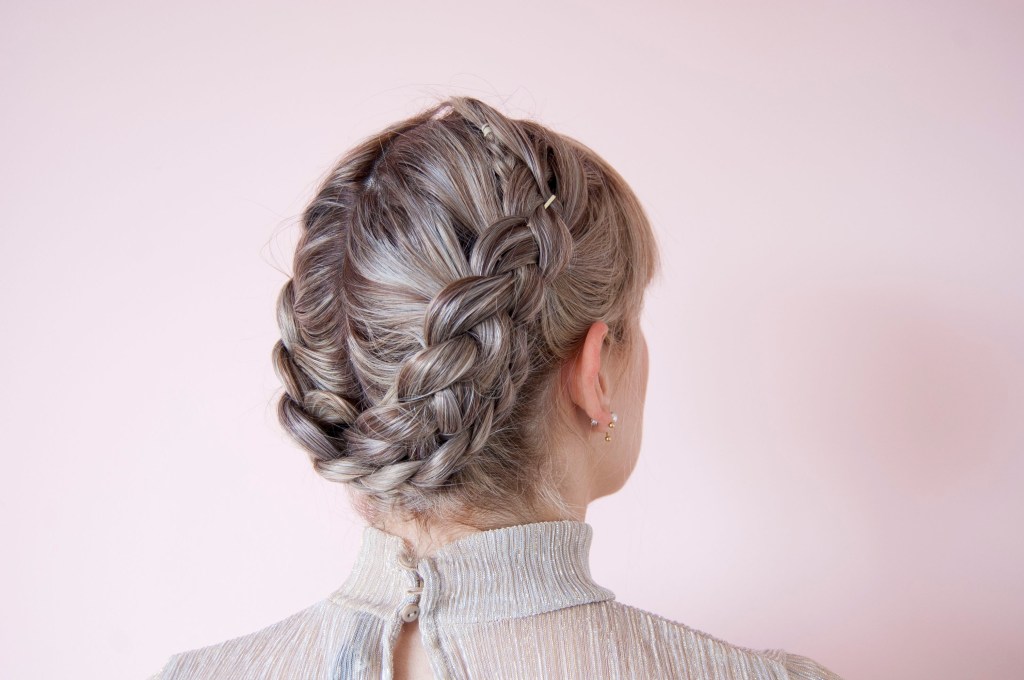 2 formas de hacer la trenza ‘milkmaid’
